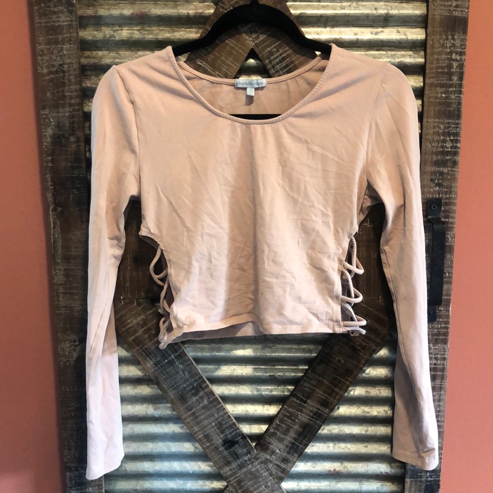 Open Side Charlotte Russe Fitted Crop